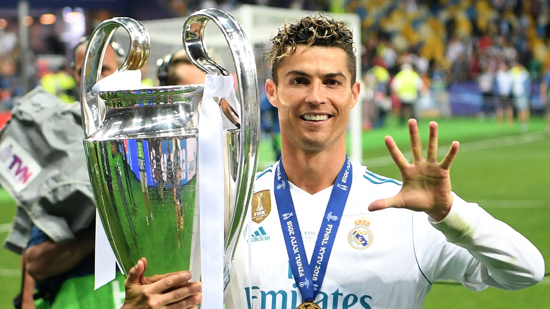 Đồng đội ở ĐTQG Bồ Đào Nha: 'Ronaldo có thể trở lại Real Madrid' | Goal.com  Việt Nam